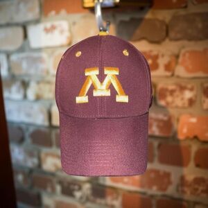 Minnesota Golden Gophers Collegiate Fitted Baseball Cap Hat 7 1/8